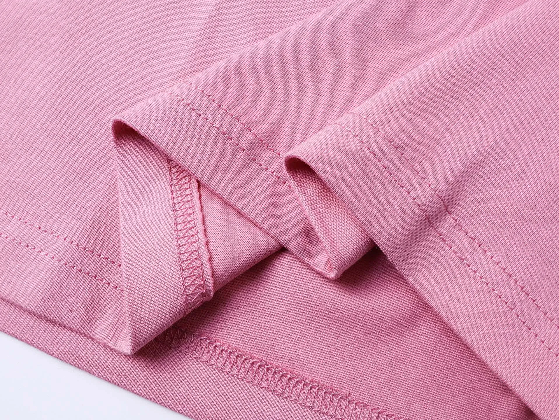 【 . Quality】BALENCI*GA/ .SS 26 New Arrival 。 T 。 . Authentic 。 ！ ZP 。 260 ， . ， ， 。 。 ， 。 OS . Same Style ：BL 263781 ：Black White Pink Gray Size：XS S M L